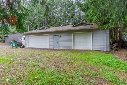 Garden / Landscaping Photo of 10821 N Popkum Road, Rosedale, BC