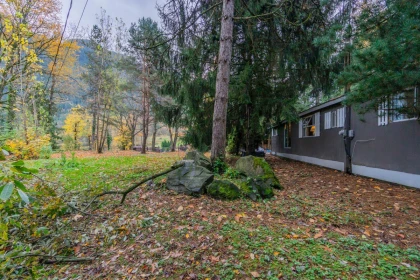 Outdoor Kitchen Photo of 10821 N Popkum Road, Rosedale, BC