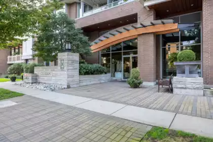 602 3102 Windsor Gate, Coquitlam, BC, Coquitlam — Apartment/Condo for sale