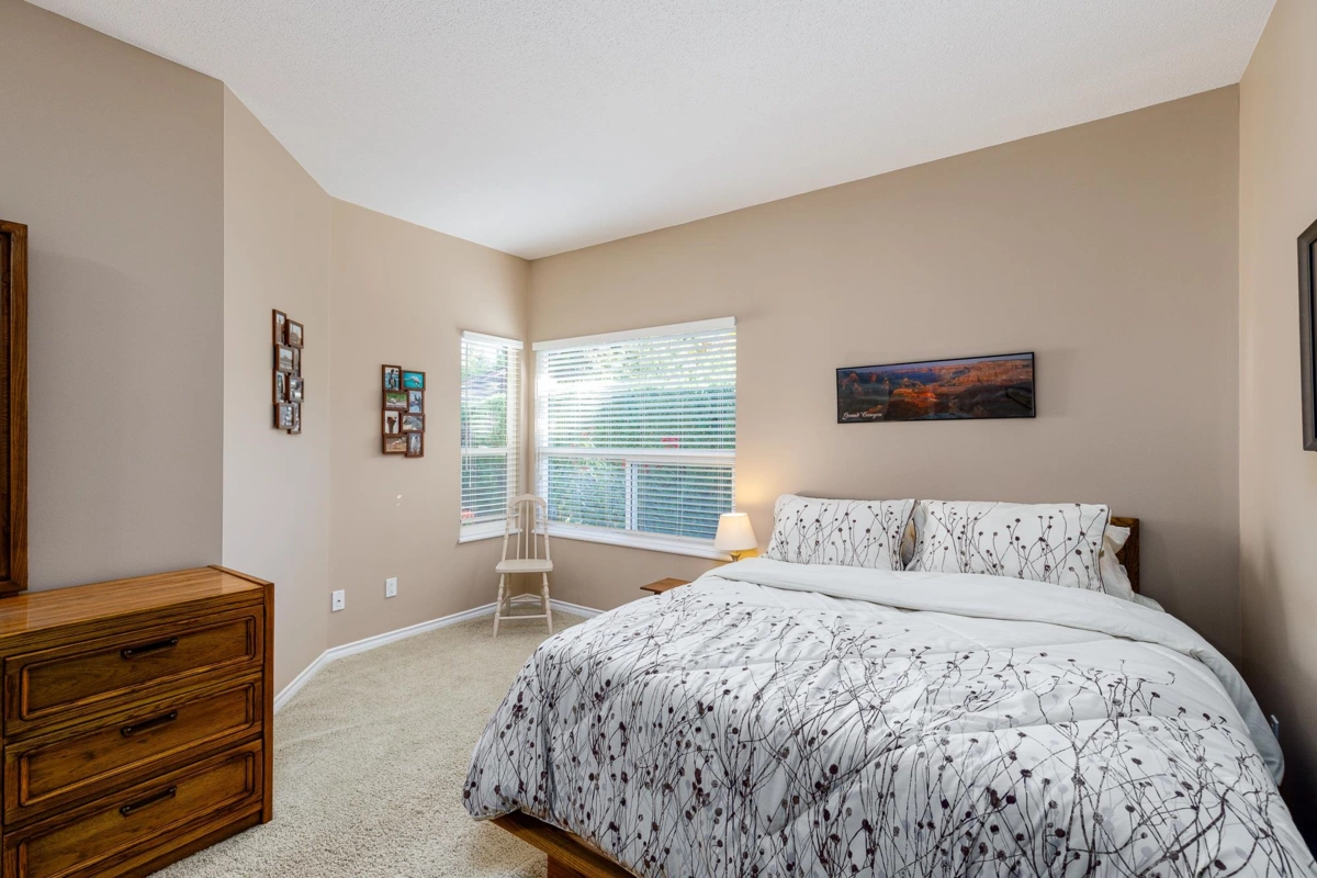 Guest Bathroom Photo of 15 18939 65 Avenue, Surrey, BC