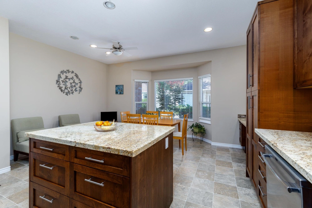 Kitchen Photo of 15 18939 65 Avenue, Surrey, BC