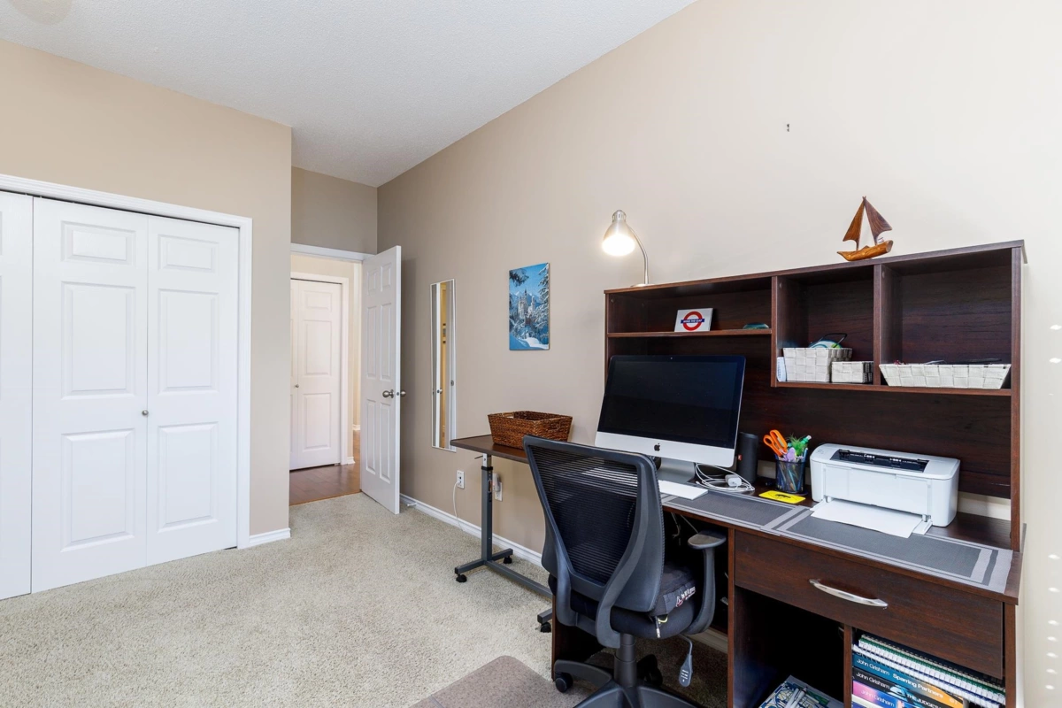 Laundry Room Photo of 15 18939 65 Avenue, Surrey, BC