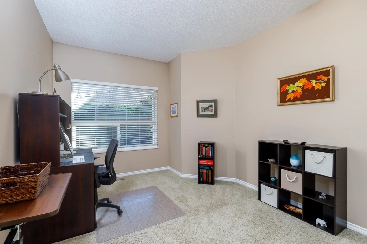 Mudroom Photo of 15 18939 65 Avenue, Surrey, BC