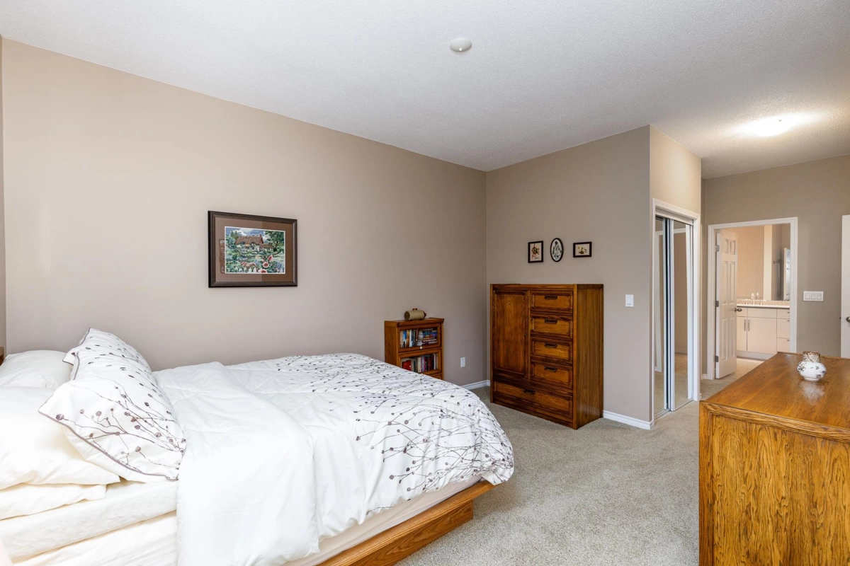 Powder Room Photo of 15 18939 65 Avenue, Surrey, BC