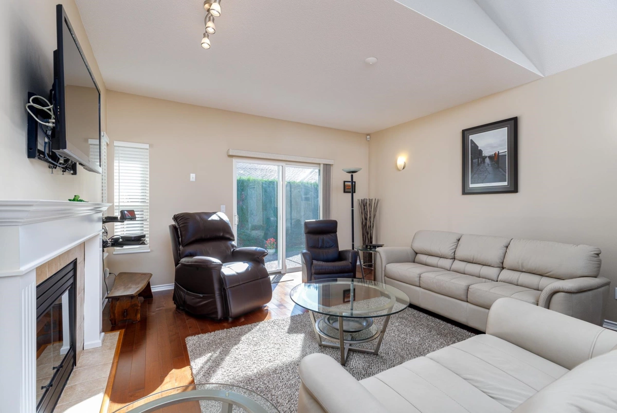 Primary Bedroom Photo of 15 18939 65 Avenue, Surrey, BC