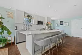 305 2110 Cornwall Avenue, Vancouver, BC