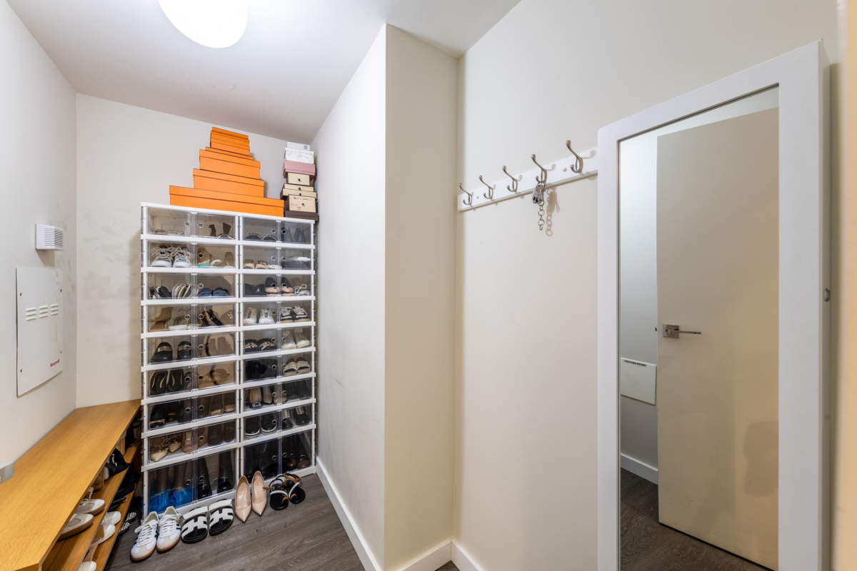 Garage Interior Photo of 2501 8 Smithe Mews, Vancouver, BC