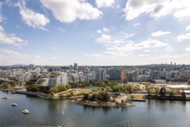 2501 8 Smithe Mews, Vancouver, BC