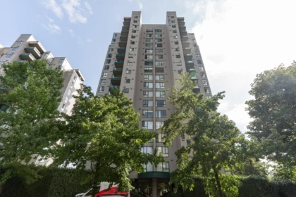703 420 Carnarvon Street, New Westminster, BC, New Westminster — Apartment/Condo for sale