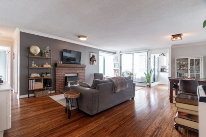703 420 Carnarvon Street, New Westminster, BC, New Westminster — Apartment/Condo for sale