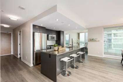 1403 2200 Douglas Road, Burnaby, BC, Burnaby — Apartment/Condo for sale