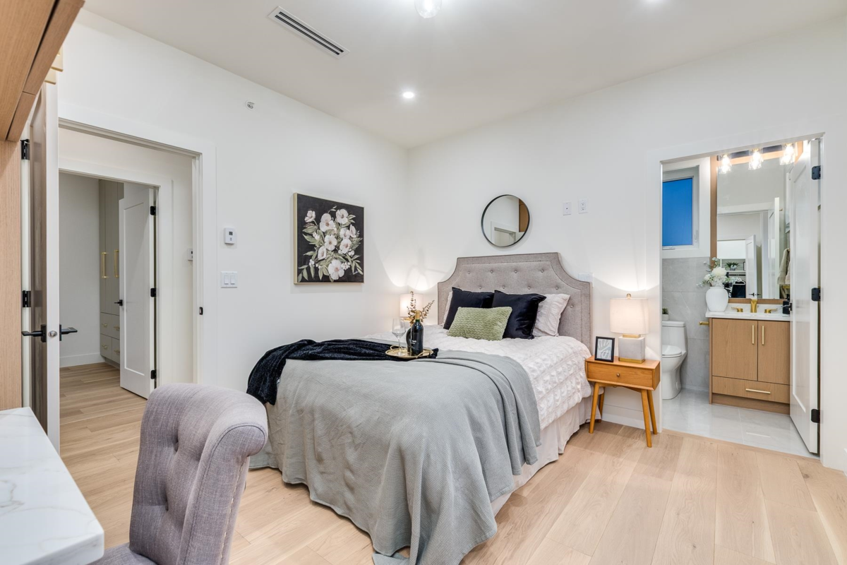 Laundry Room Photo of 2261 E 35th Avenue, Vancouver, BC