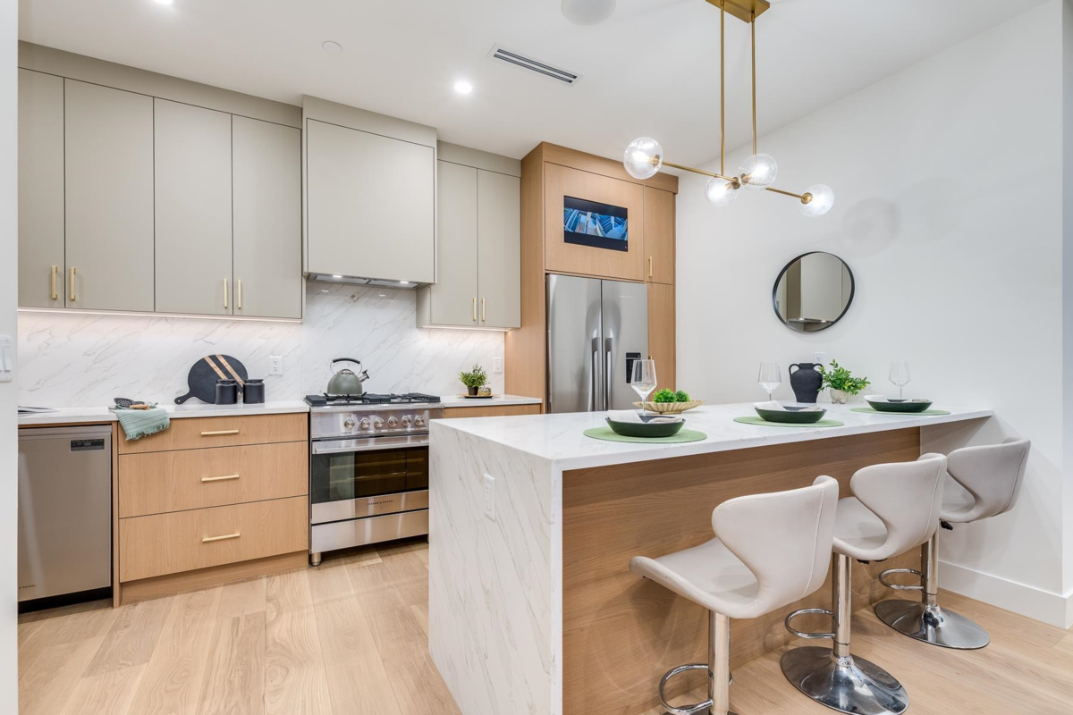 Walk-In Closet Photo of 2261 E 35th Avenue, Vancouver, BC