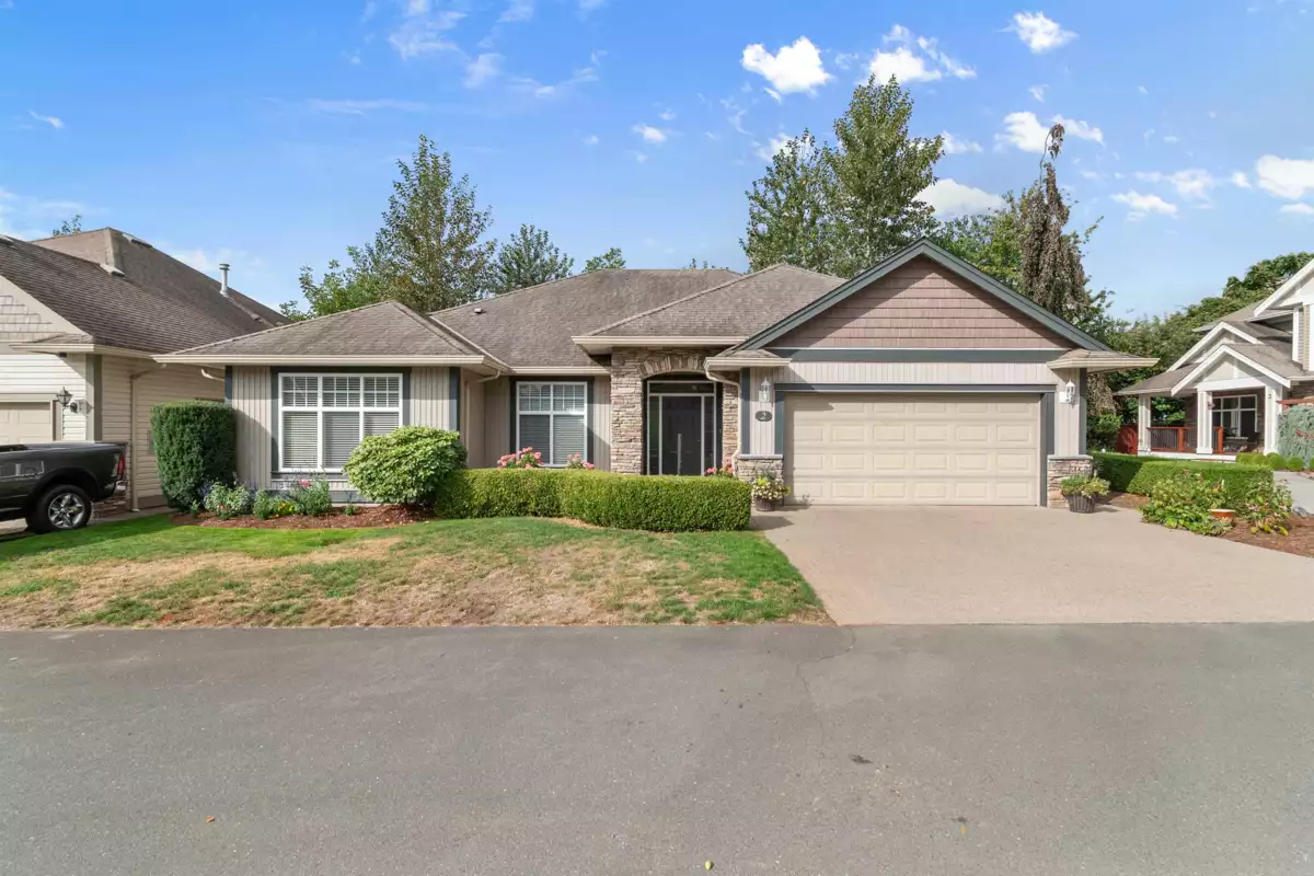 Exterior Front Photo of 2 46271 Riverside Drive, Chilliwack, BC