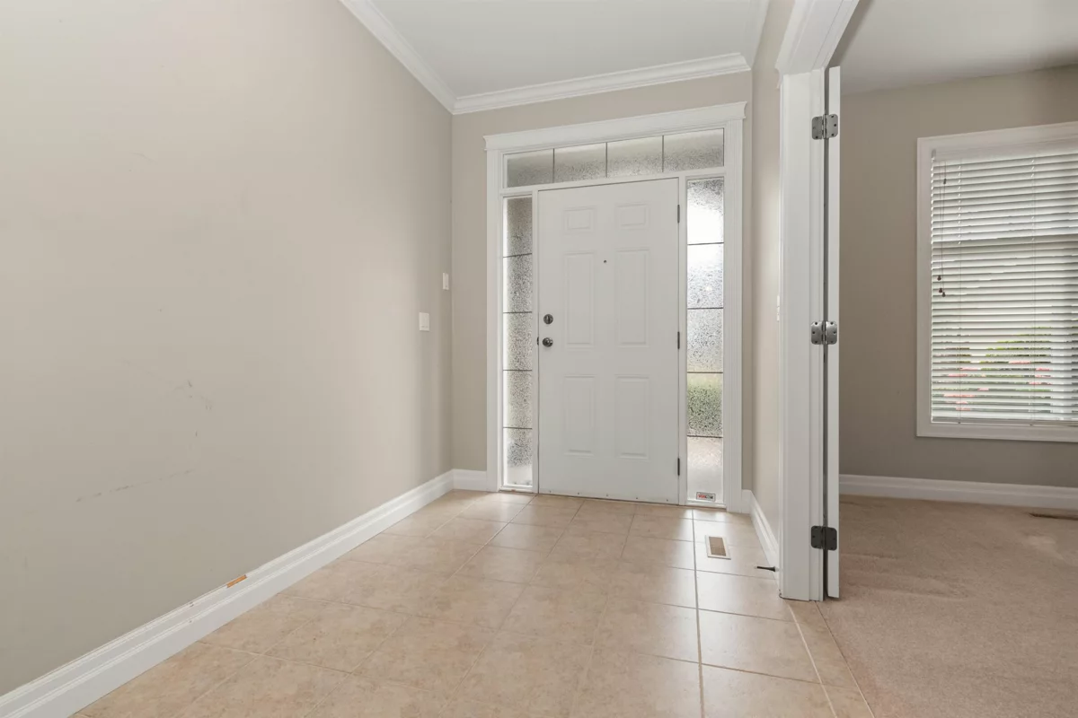 Family Room Photo of 2 46271 Riverside Drive, Chilliwack, BC