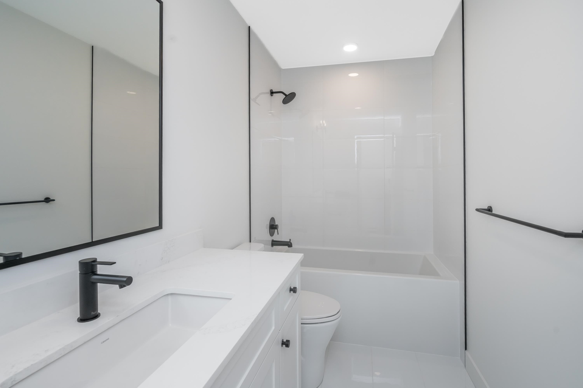 Garage Interior Photo of 305 19979 76 Avenue, Langley, BC