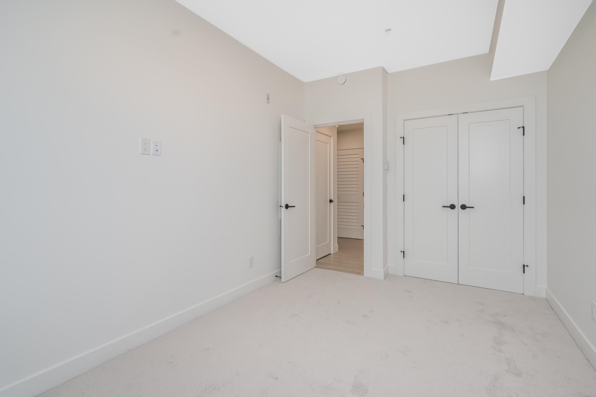 Outdoor Deck Photo of 305 19979 76 Avenue, Langley, BC