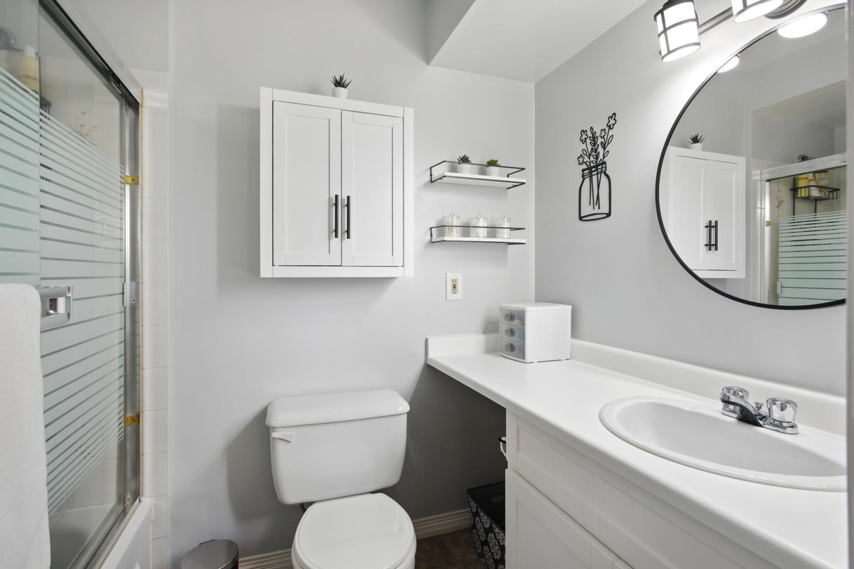 Guest Bathroom Photo of 11441 Surrey Road, Surrey, BC