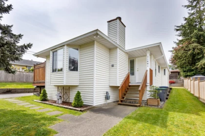 11441 Surrey Road, Surrey, BC, Bolivar Heights — 3 bed single family residence for sale