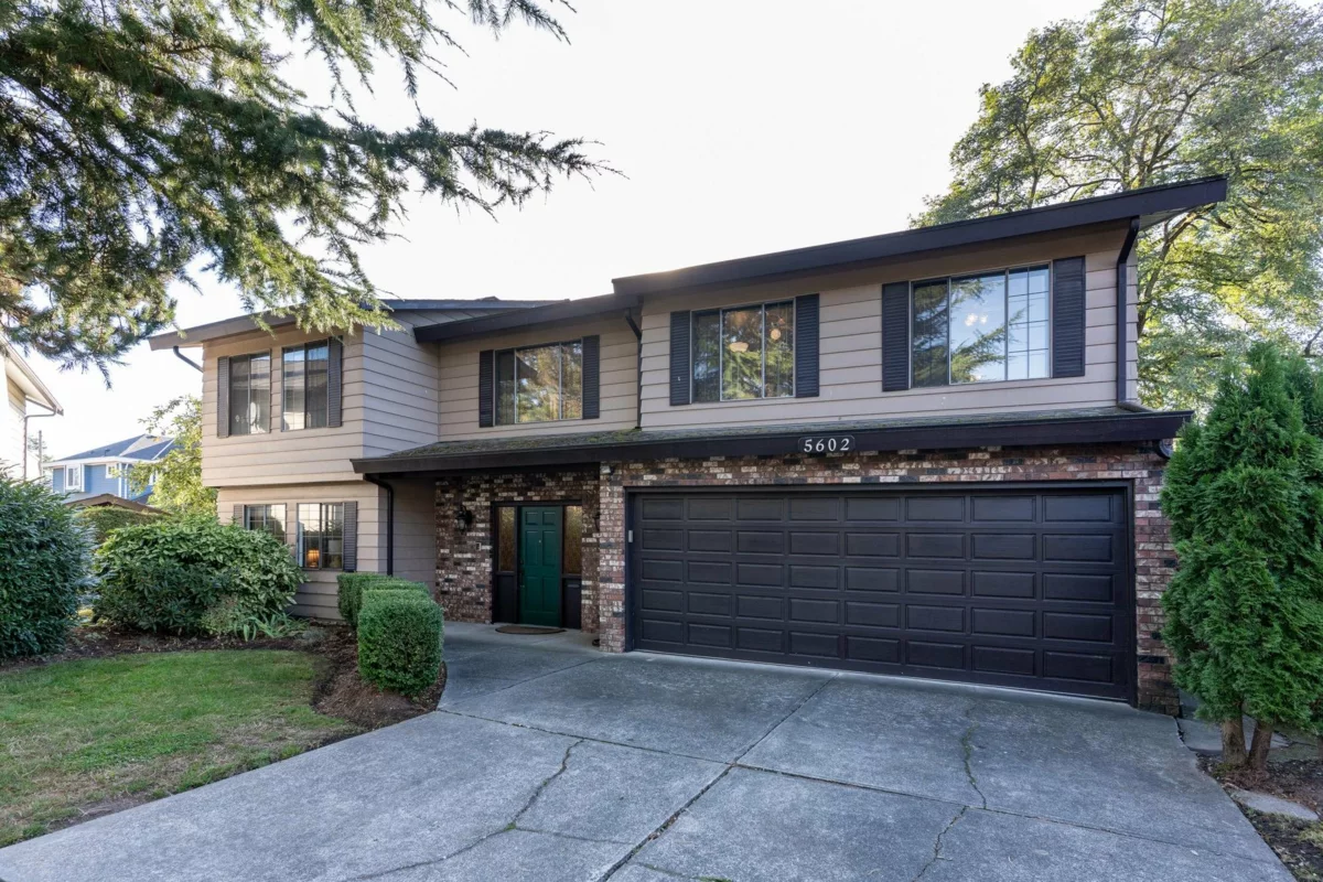 Exterior Front Photo of 5602 46 Avenue, Delta, BC