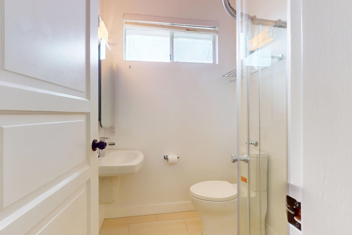 Hallway Photo of 2789 W 24th Avenue, Vancouver, BC