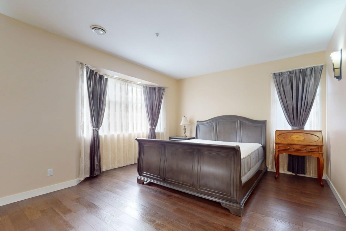 Powder Room Photo of 2789 W 24th Avenue, Vancouver, BC