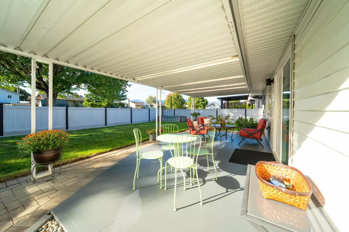 Swimming Pool Photo of 6527 Swanson Street, Chilliwack, BC