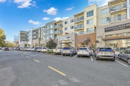 409 15745 Croydon Drive, Surrey, BC, Surrey — Apartment/Condo for sale
