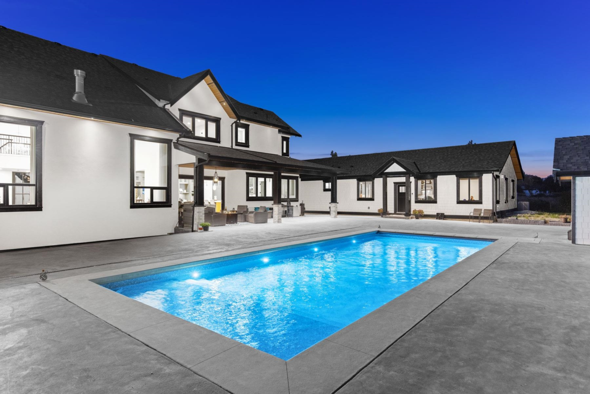 Exterior Rear Photo of 19890 16 Avenue, Langley, BC