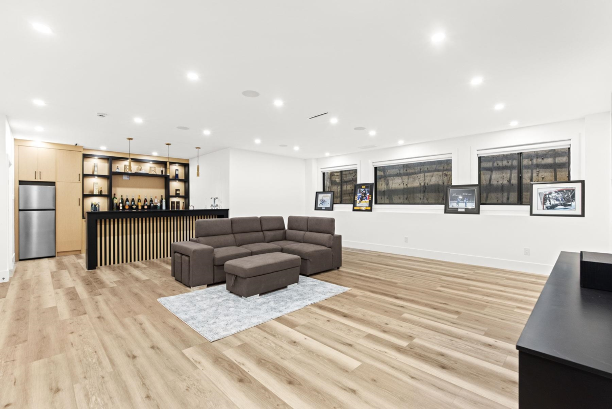 Outdoor Kitchen Photo of 19890 16 Avenue, Langley, BC