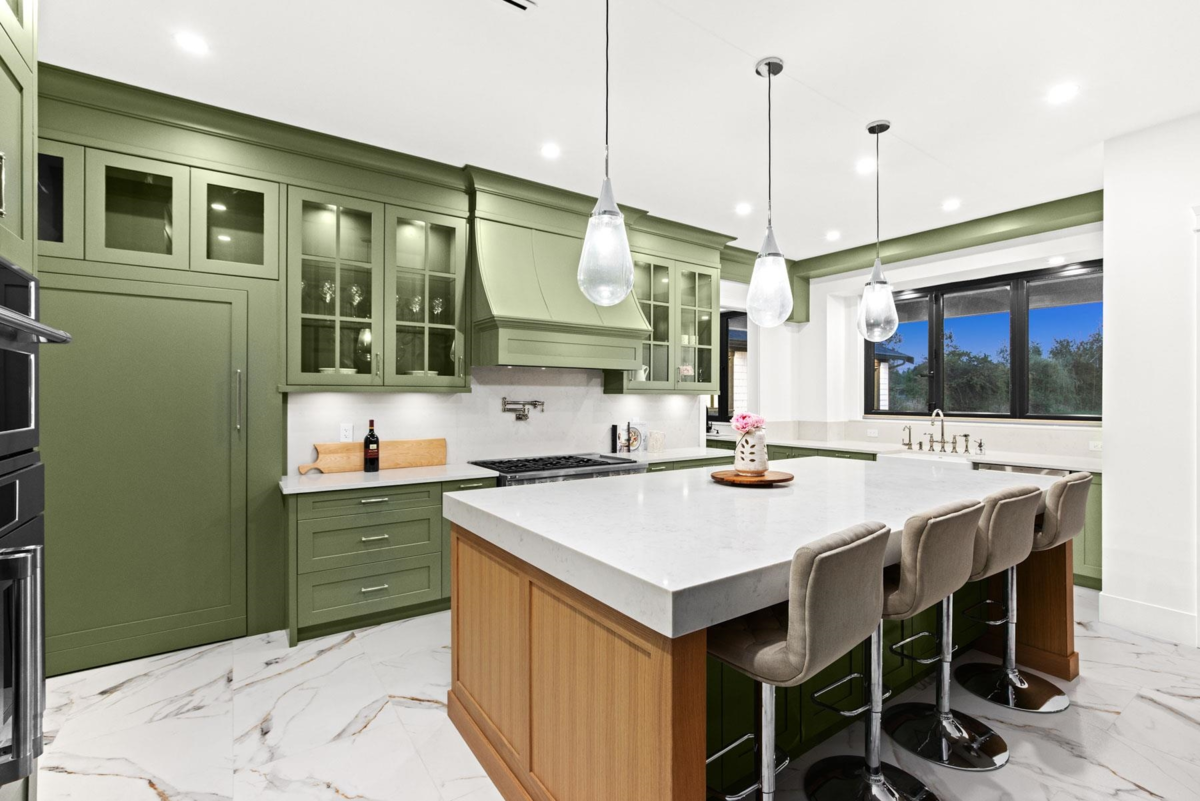 Primary Bathroom Photo of 19890 16 Avenue, Langley, BC