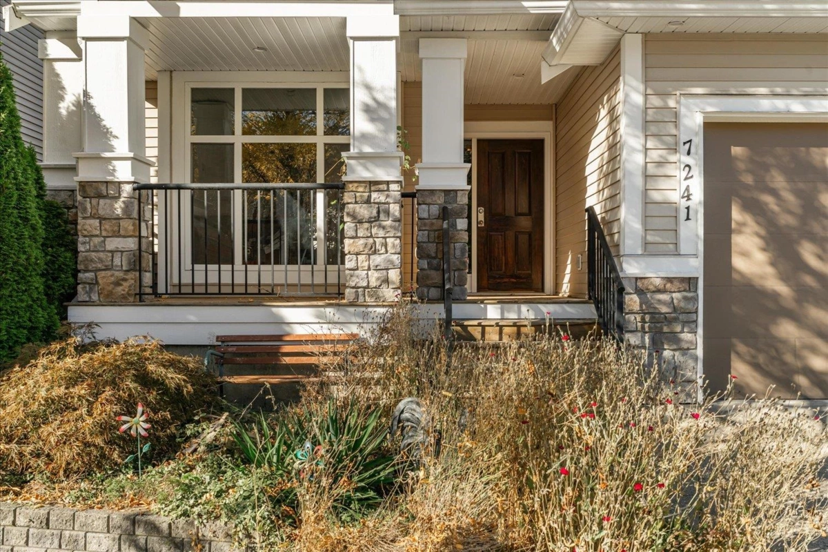 Family Room Photo of 7241 197 Street, Langley, BC