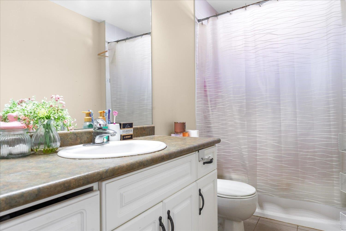 Staircase Photo of 7241 197 Street, Langley, BC