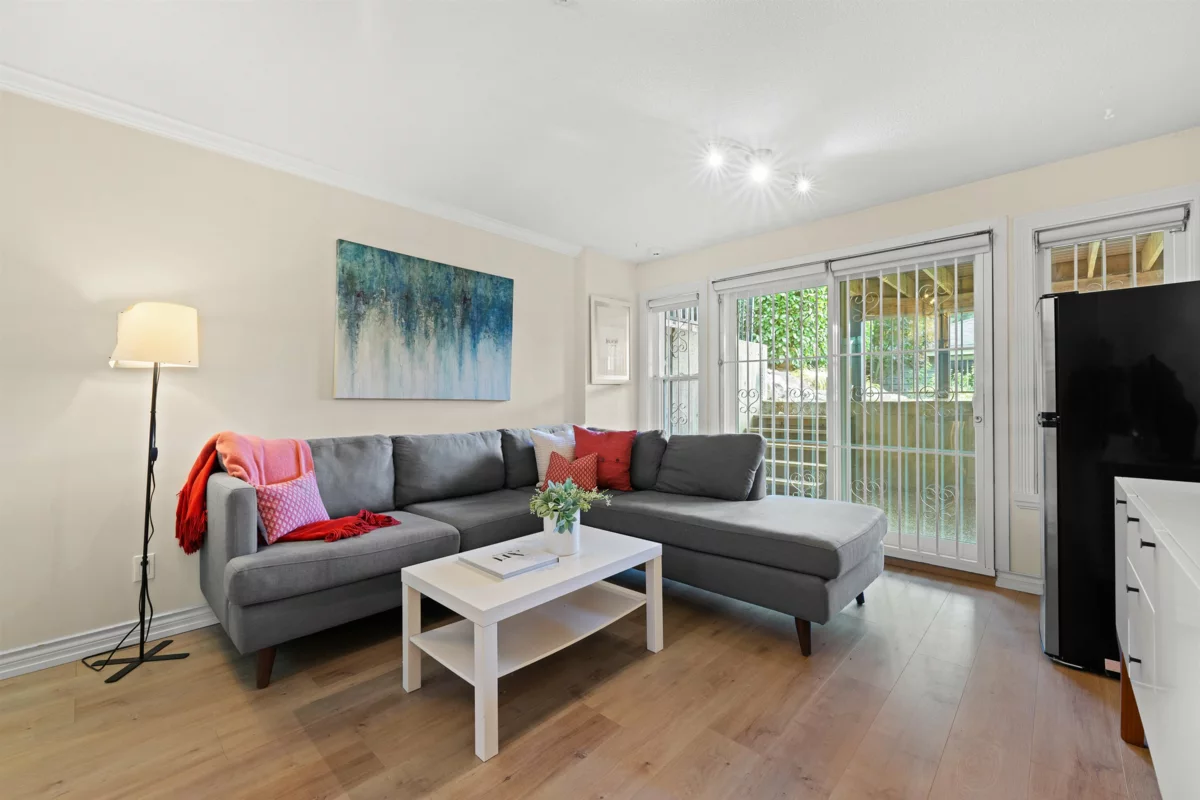 Front Yard Photo of 2992 W 42nd Avenue, Vancouver, BC