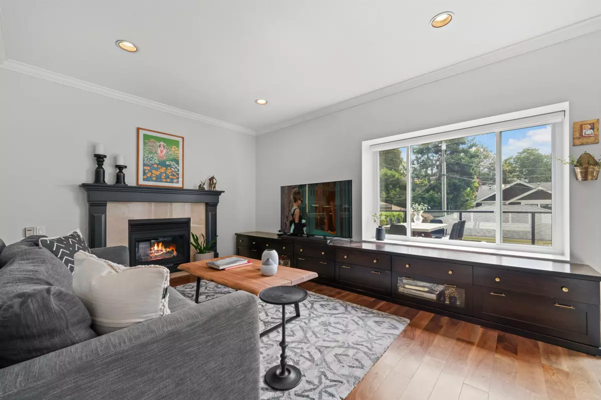 Powder Room Photo of 2992 W 42nd Avenue, Vancouver, BC