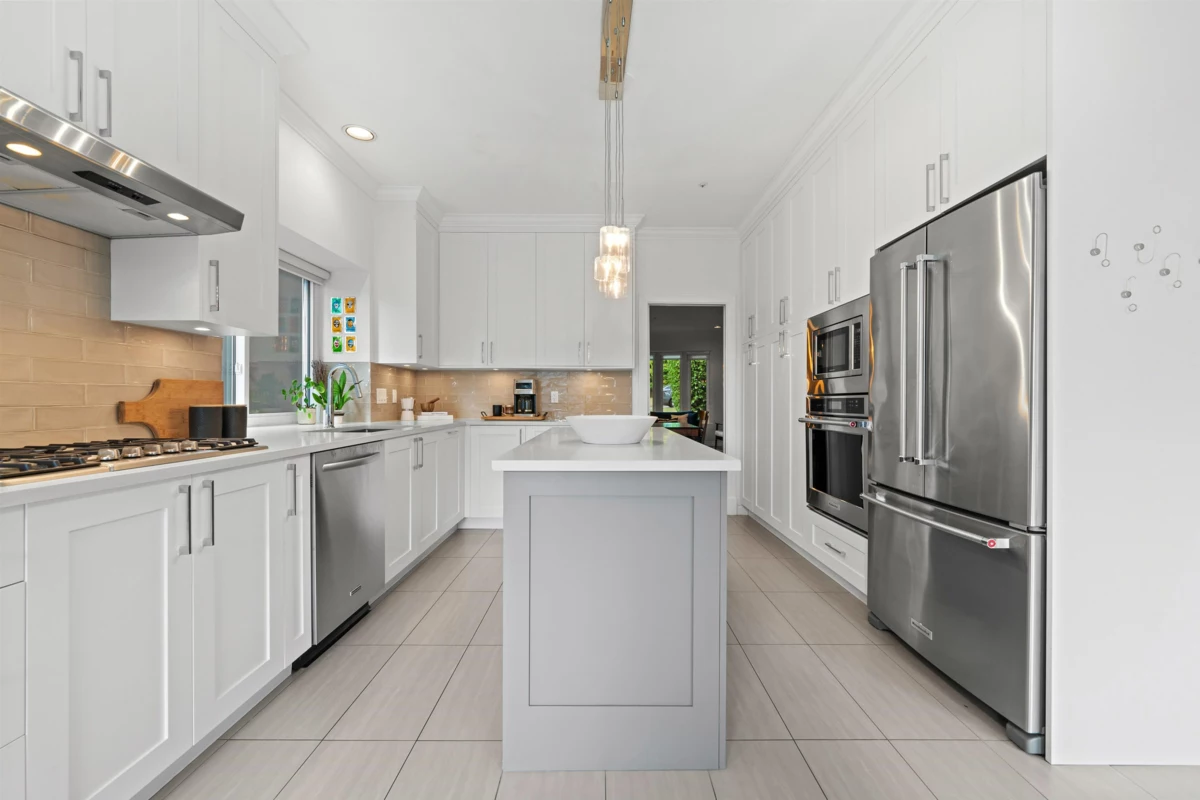 Walk-In Closet Photo of 2992 W 42nd Avenue, Vancouver, BC