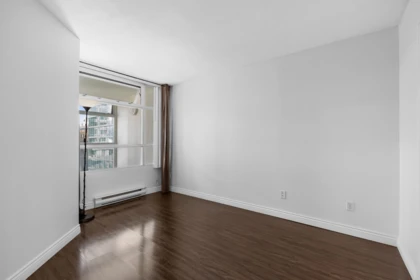 Guest Bathroom Photo of 805 438 Seymour Street, Vancouver, BC