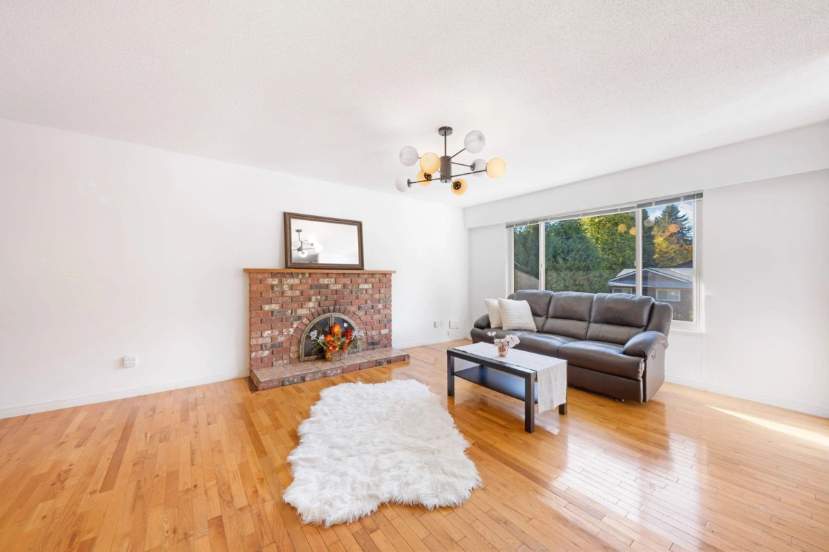 Family Room Photo of 3870 Richmond Street, Port Coquitlam, BC