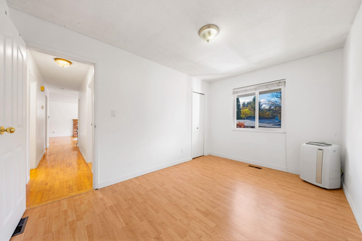 Mudroom Photo of 3870 Richmond Street, Port Coquitlam, BC