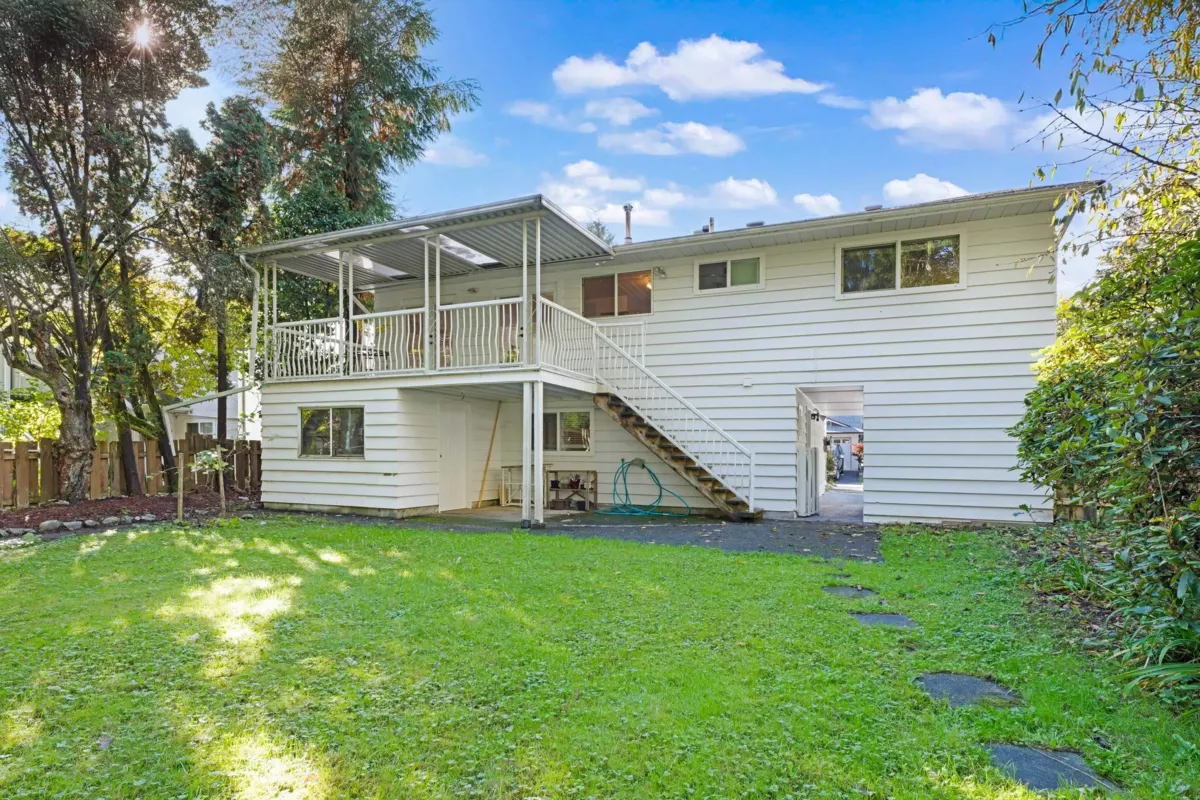Outdoor Kitchen Photo of 3870 Richmond Street, Port Coquitlam, BC