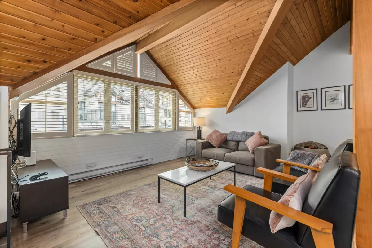 Walk-In Closet Photo of A 4324 Sunrise Alley, Whistler, BC