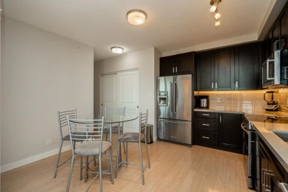 Kitchen Photo of 1206 11967 80 Avenue, Delta, BC
