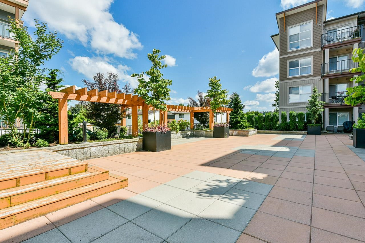 Garden / Landscaping Photo of 107 20175 53 Avenue, Langley, BC