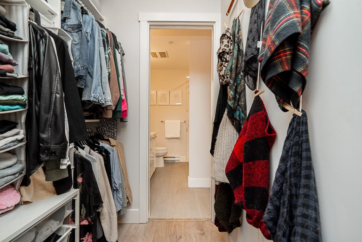 Guest Bathroom Photo of 107 20175 53 Avenue, Langley, BC