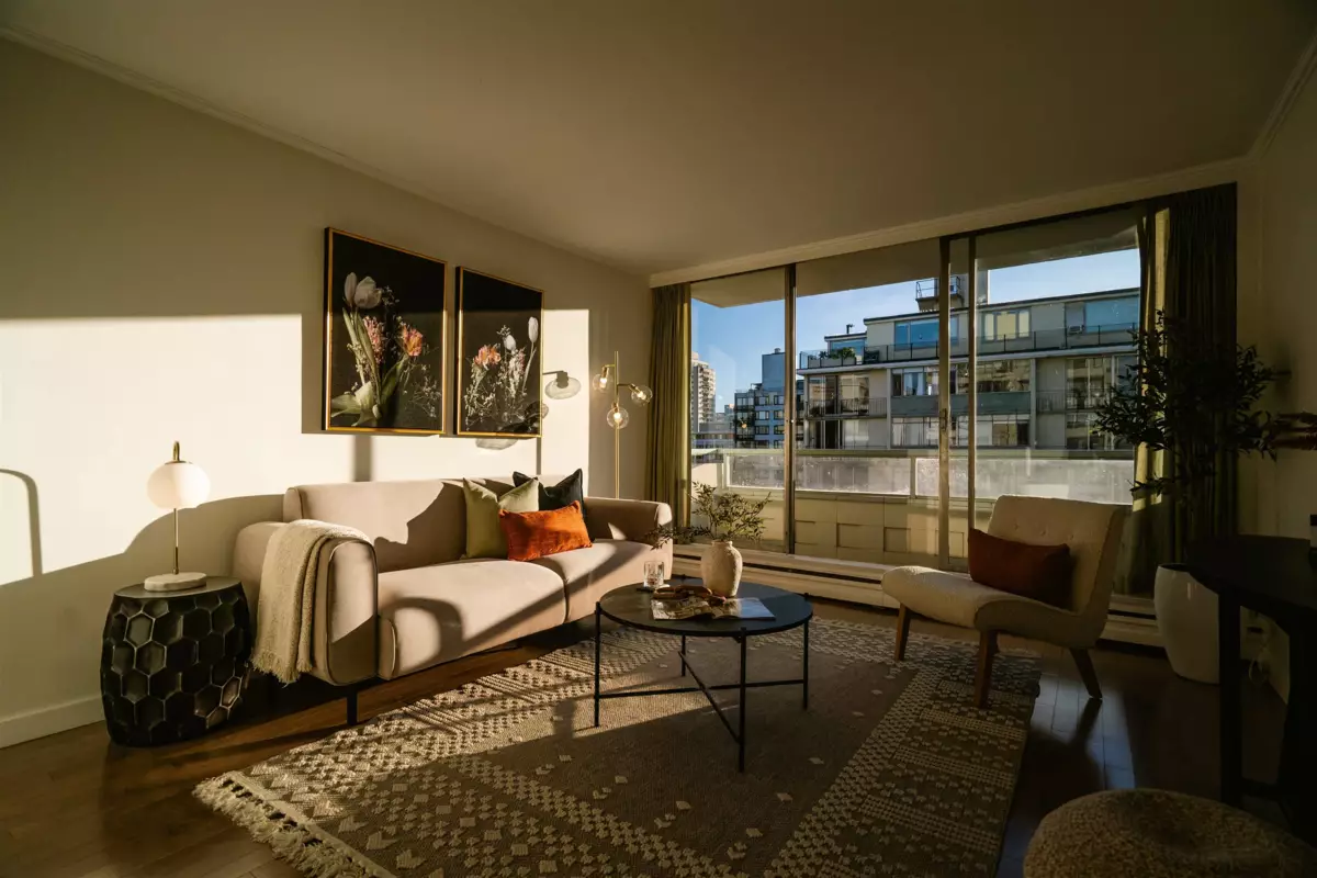 Exterior Front Photo of 803 1967 Barclay Street, Vancouver, BC