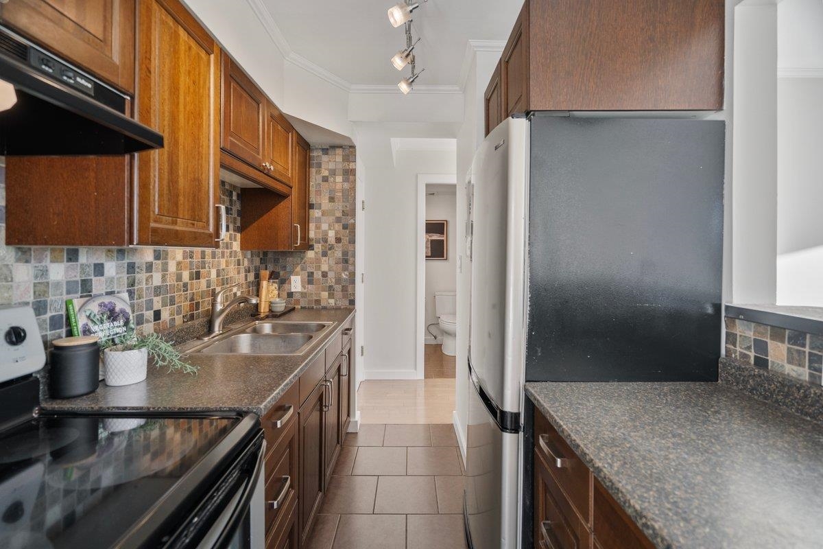 Loft / Bonus Room Photo of 803 1967 Barclay Street, Vancouver, BC