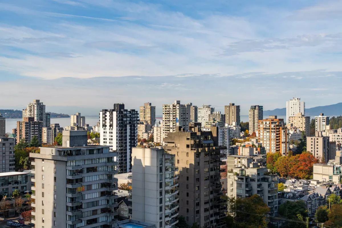 Entry Foyer Photo of 1905 620 Cardero Street, West Vancouver, BC