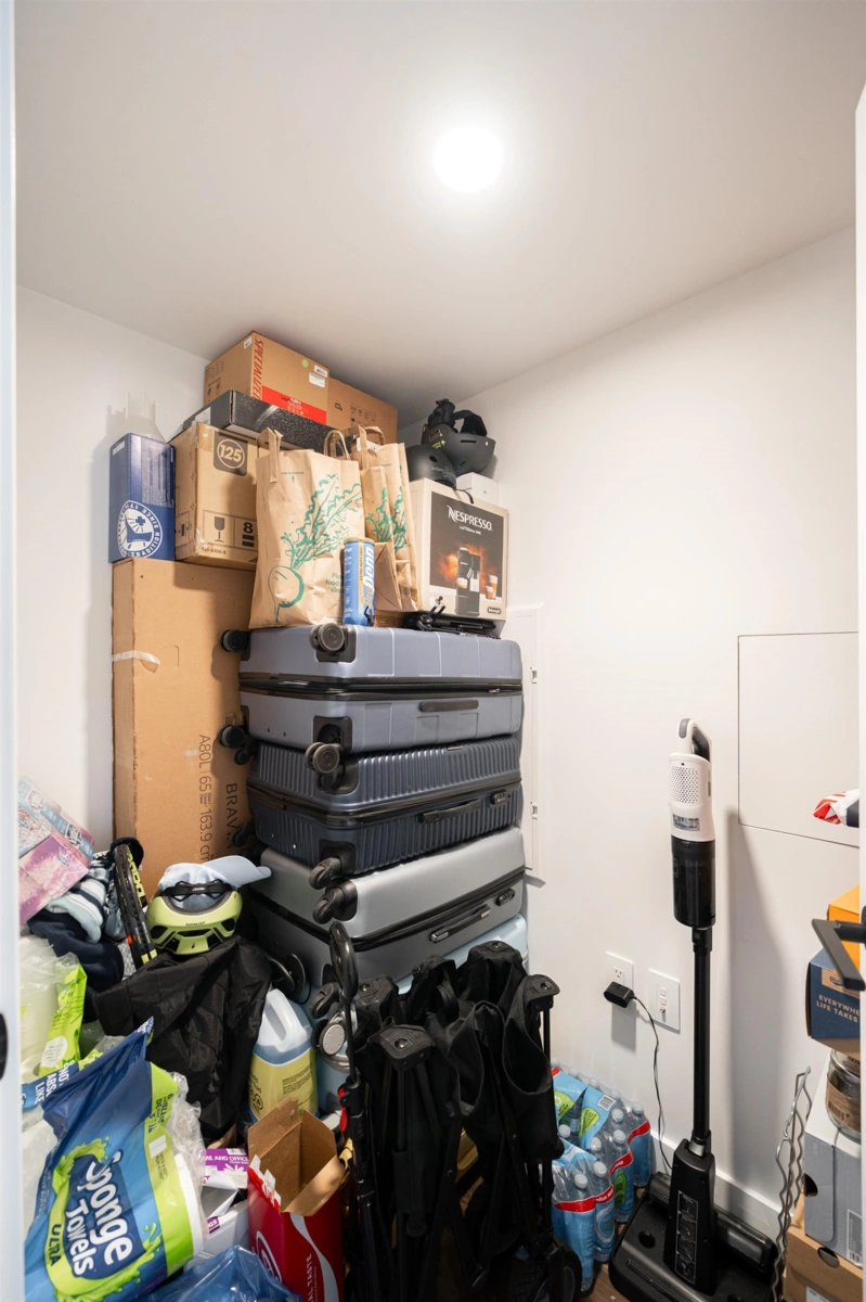 Powder Room Photo of 1905 620 Cardero Street, West Vancouver, BC