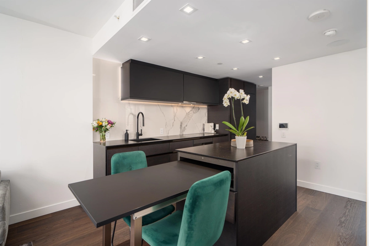 Primary Bathroom Photo of 1905 620 Cardero Street, West Vancouver, BC