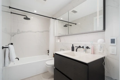 Guest Bathroom Photo of 1905 620 Cardero Street, West Vancouver, BC